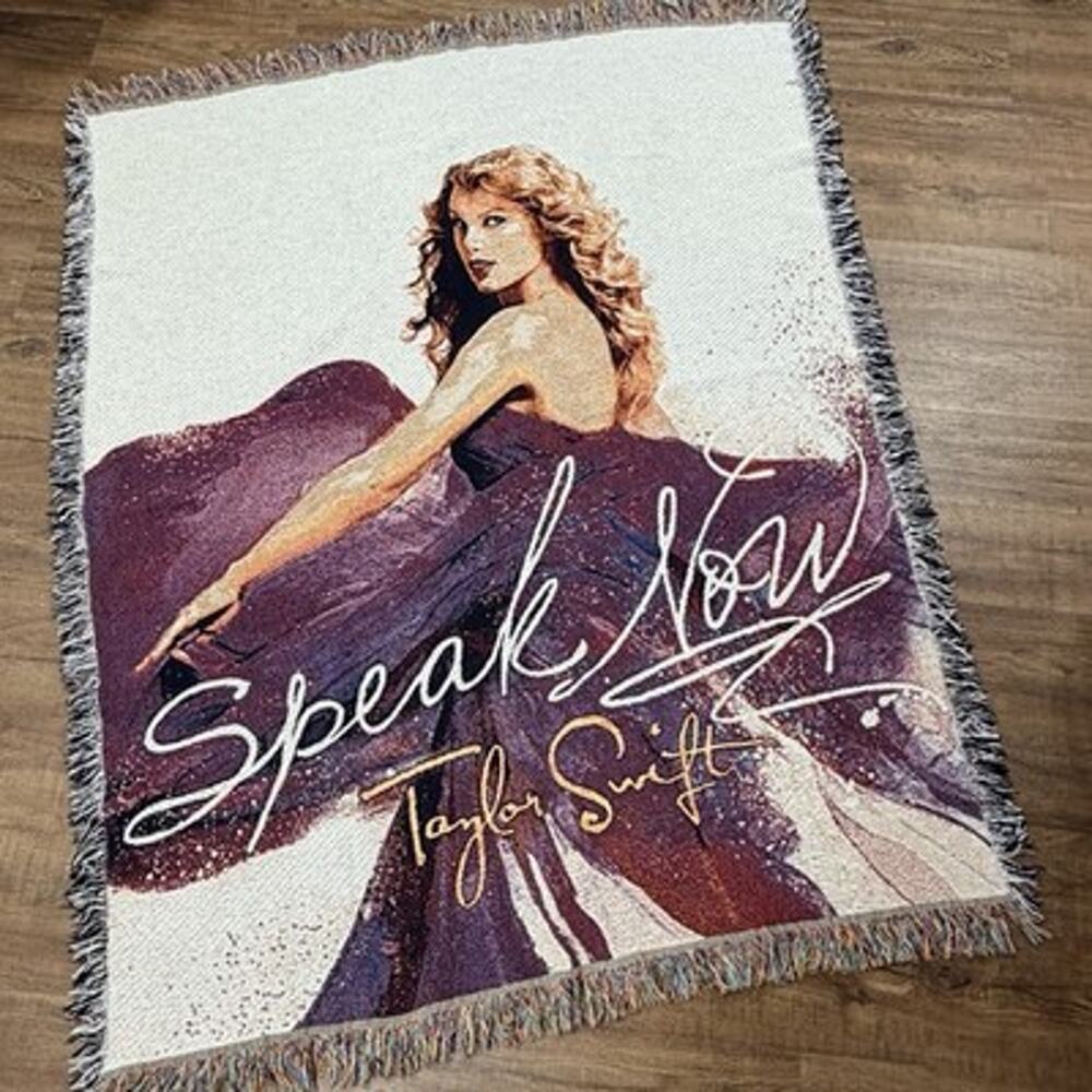 Taylor Swift OG Speak Now Woven Throw Blanket Tapestry Fringe Metallic 51x64"